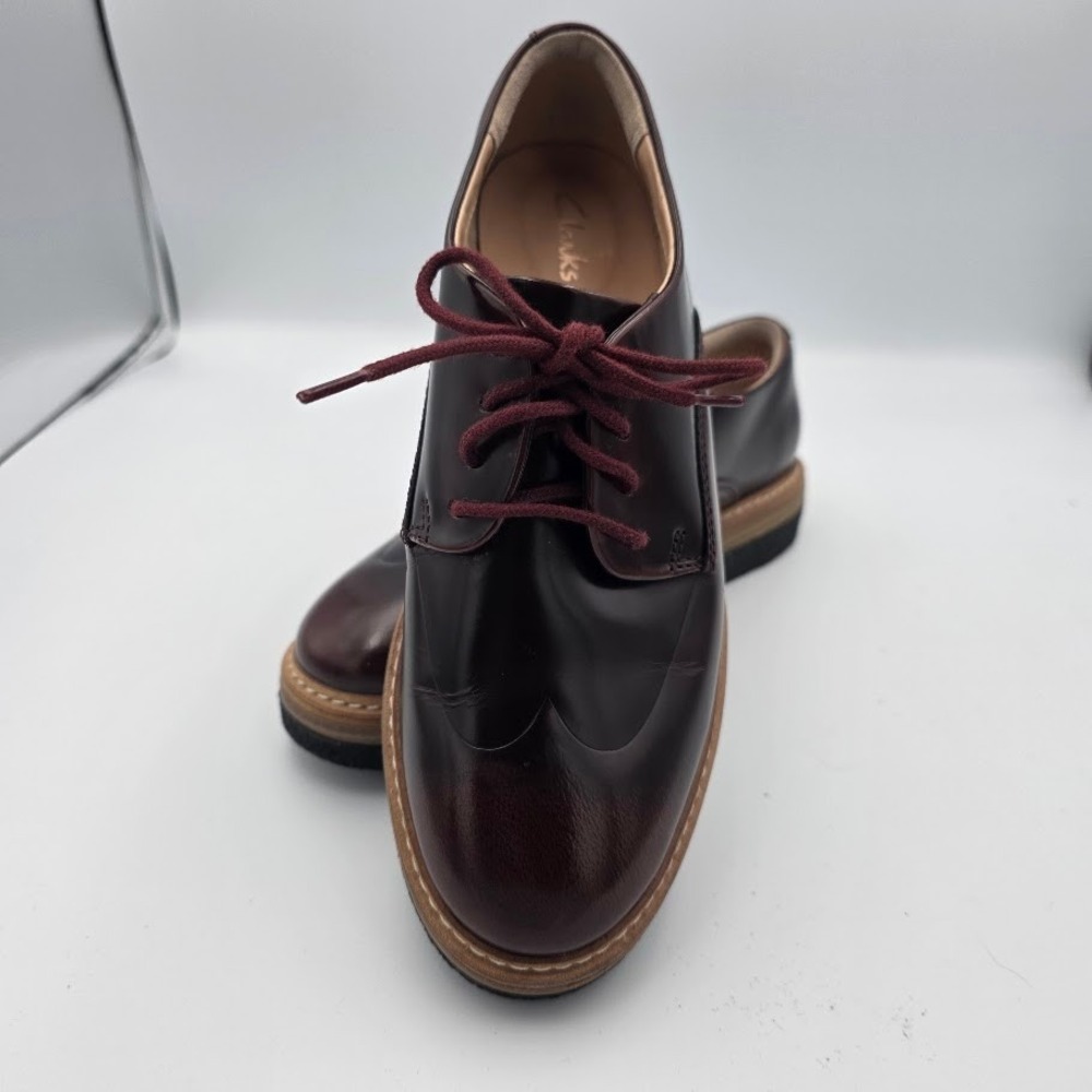 Clarks Burgundy Leather Wingtip Platform Oxford Shoes‎ Women's Size 6